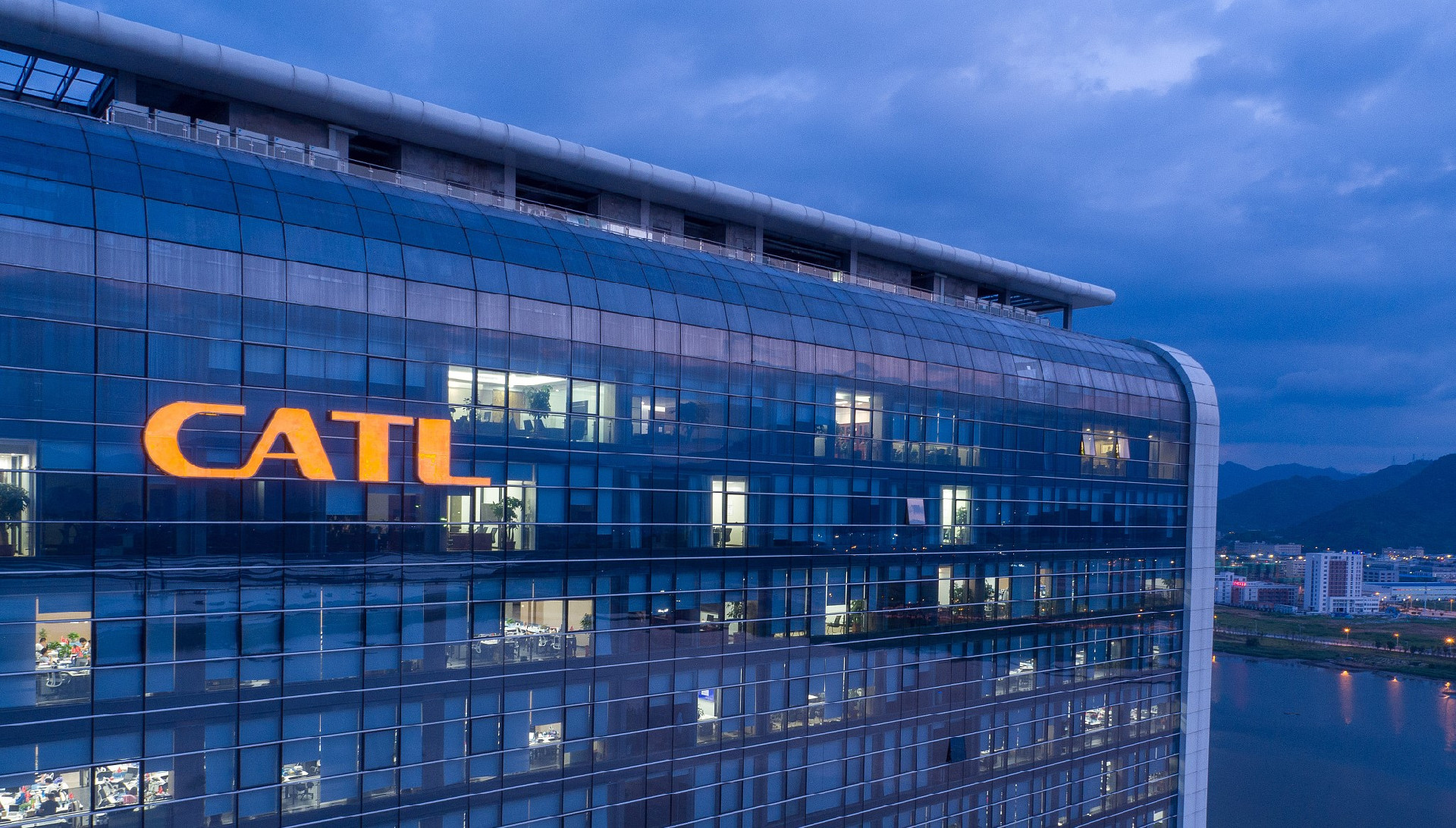 1716793633927352.jpg 1716793633927352.jpg